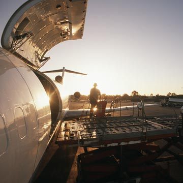 Loading cargo for shipping